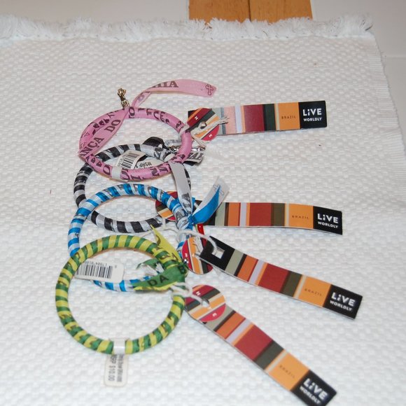 4 Live Worldly Multi Color Bangle Bracelets W/Small Charm Made in Brazil NWT - Picture 3 of 9